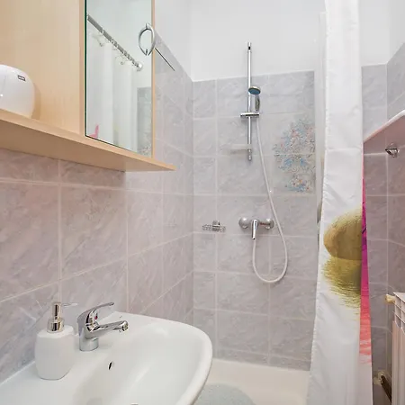 Racic Apartment *