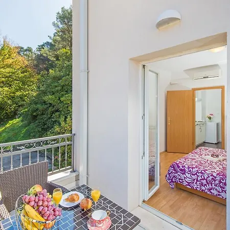 Racic Apartment *